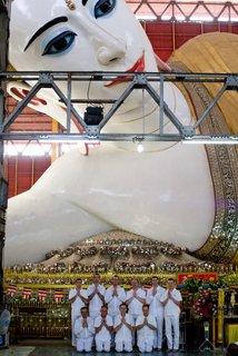 Reclining-Buddha-Dhanu.jpg